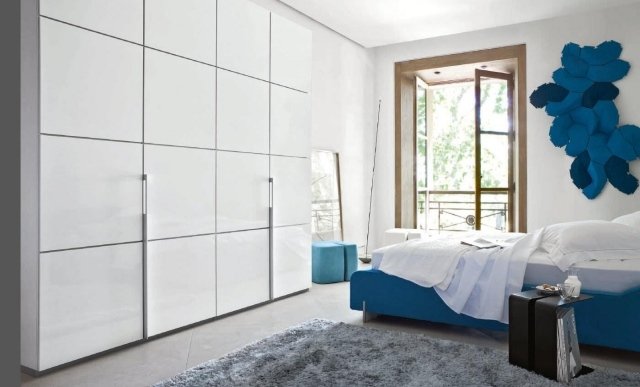 moderne garderobe soveværelse hvid lak LUMEO Peter Maly ligne-roset