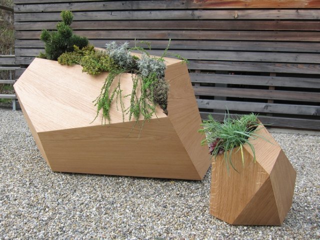 baggård design grusgulv træ planter asymmetrisk