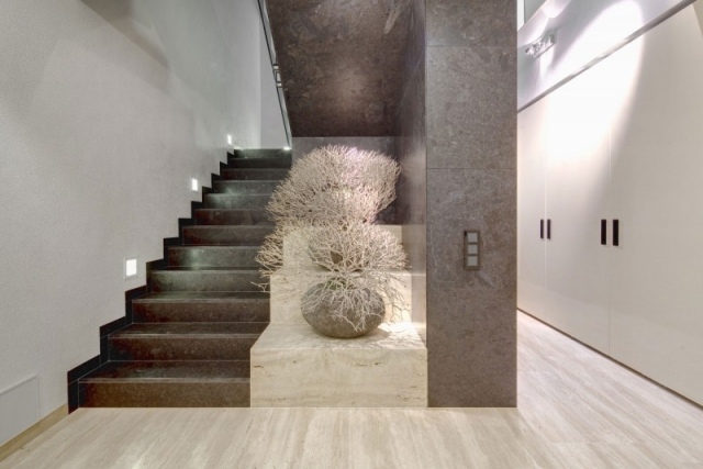 moderne trapper ideer væg lamper fliser sten optik deco buske