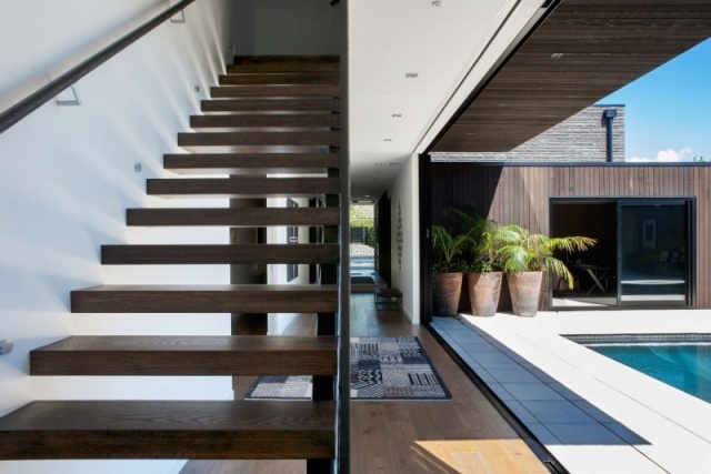 trappe moderne trætrapper gelænder metal