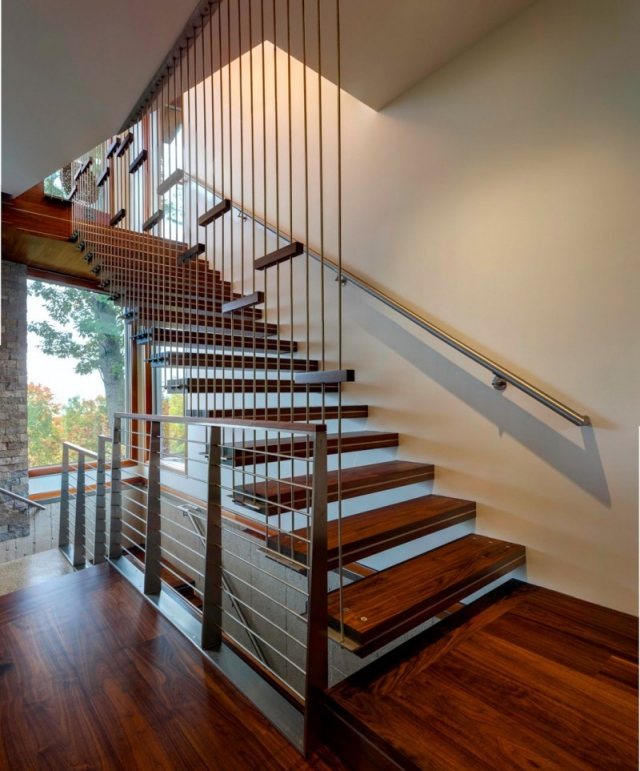 trappe trætrapper stål gelændervæg