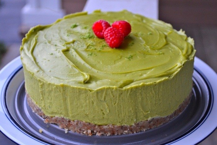 veganer-opskrifter-kage-avocado-lime-kage