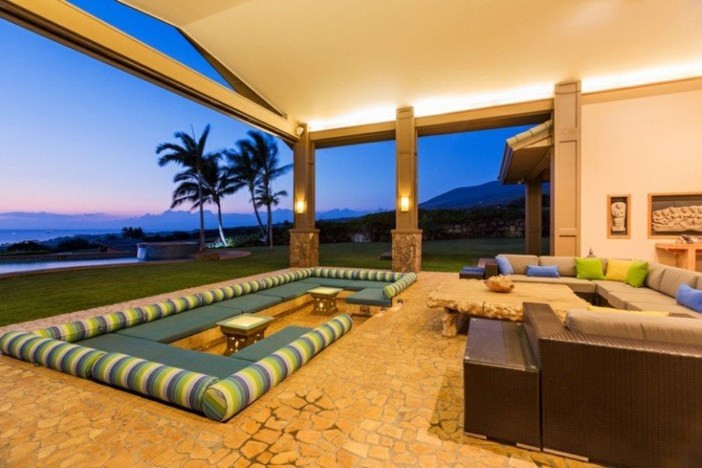 lounge møbler terrasse idé blå sædehynder indlejrede striber grøn