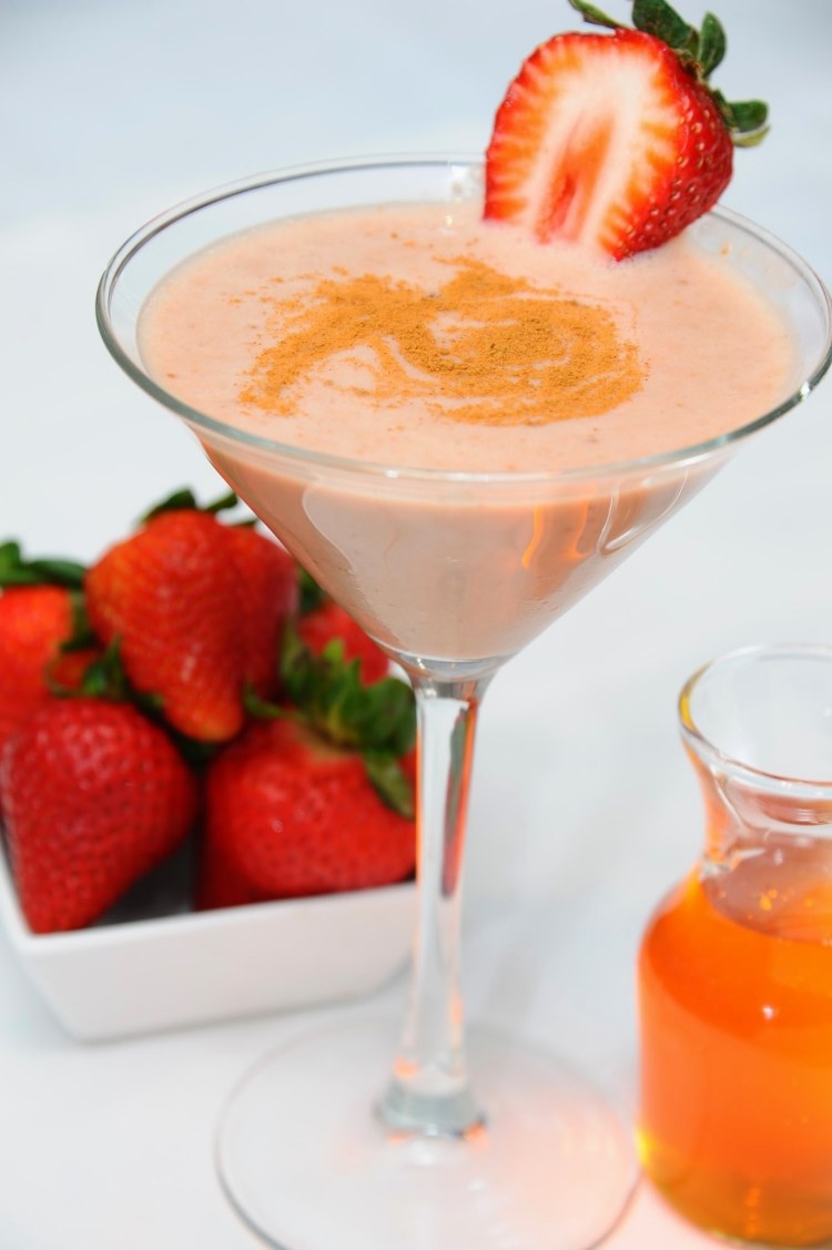 Jardin-de-Fraises-alkoholfri-cocktail-jordbær-kefir-kanel