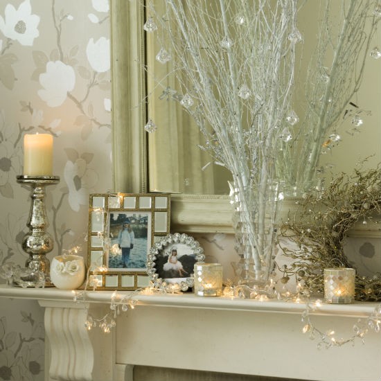 Julefeelys inde i mantel