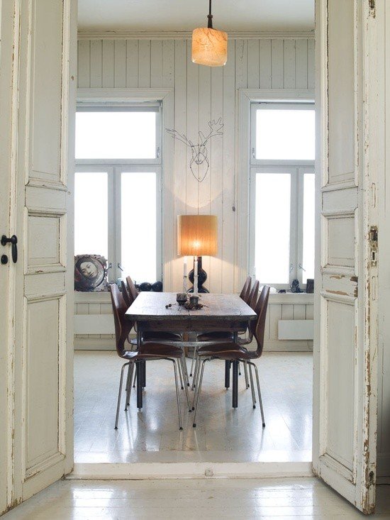 enkle møbler spisestue interiør i et rustikt design