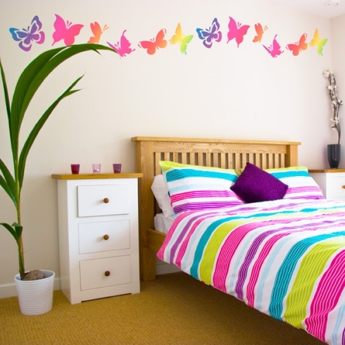 20 fede ideer til vægmærkat design soveværelse sommerfugle