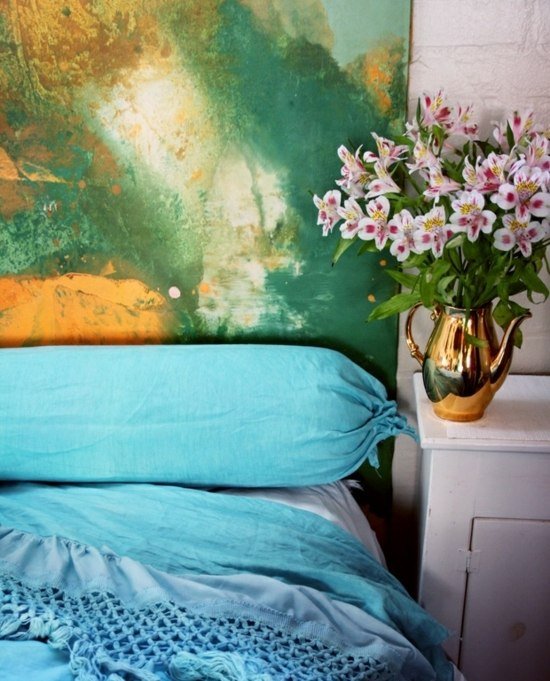 Oliemaleri klassisk blomstervase i soveværelsesdesign