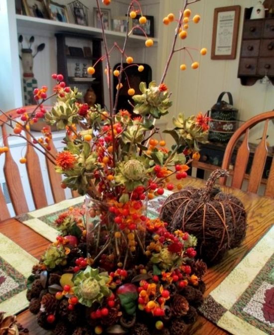 blomster spisebord efterårsdekoration ideer i køkkenets interiør