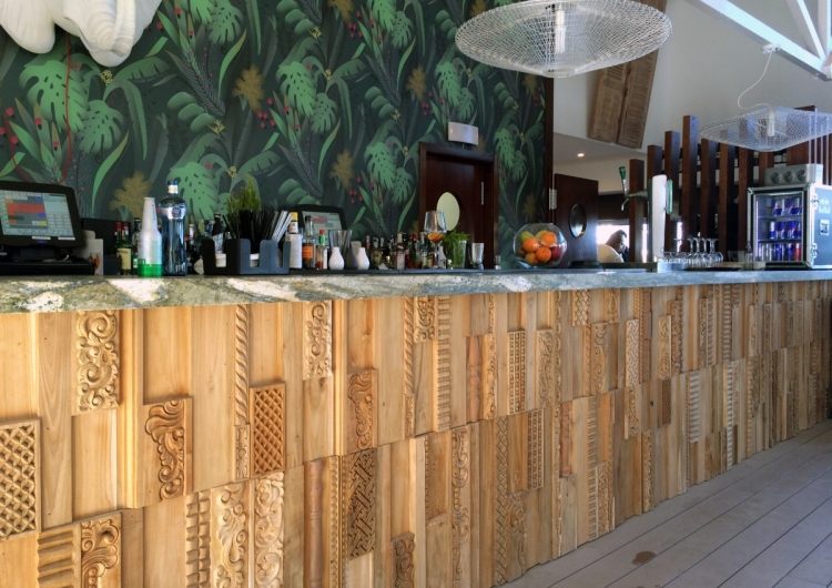 Vægpaneler lavet af træ -3d-phoenix-udskæring-dekorativ-bar