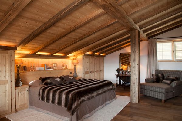 Skiområde chalet soveværelse-indbygget belysning-træ loftbjælker