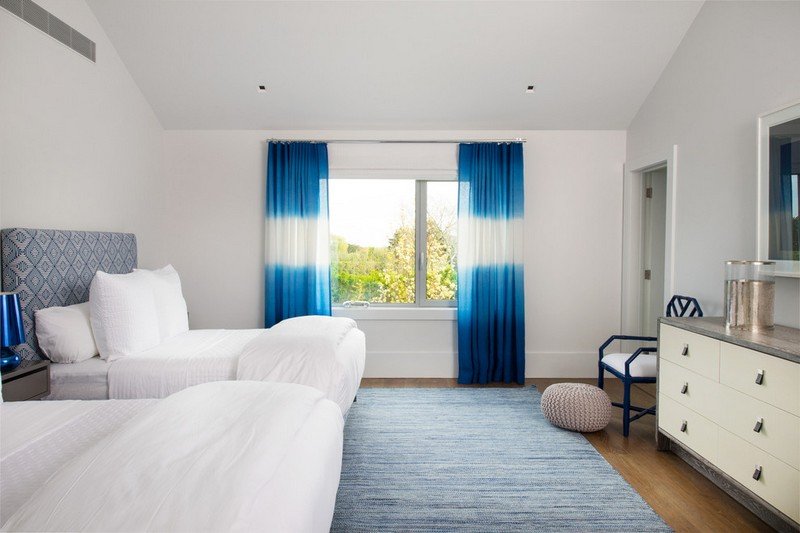 Ideer-gardiner-vinduesdekoration-soveværelse-ombre-blå-farve