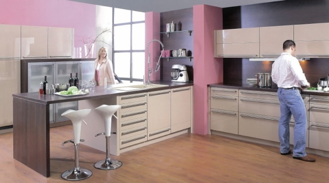 brigitte rosa firma til moderne køkkenudstyr