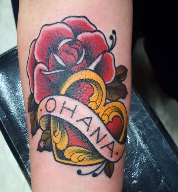 ohana tatovering blomster hjerte sten