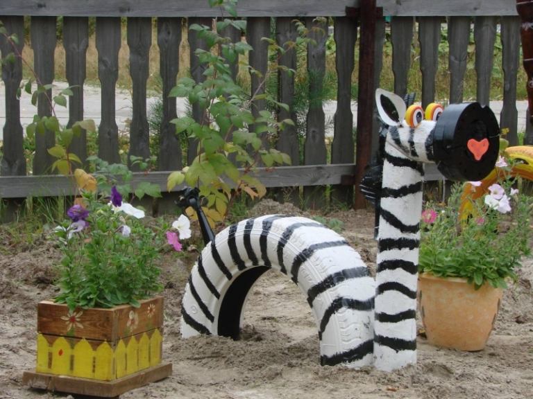 Kreative-have-ideer-zebra-bildæk-sandkasse-børn