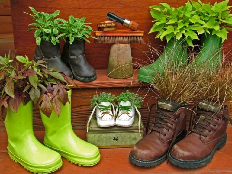 Plant kreative-have-ideer-have-dekorationer-gamle-sko-støvler
