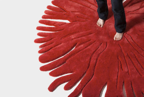 gulvtæppet designer moderne møbler pompon rød