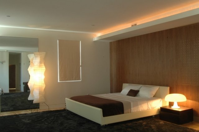 indirekte belysning-soveværelse-loft-varmt-lys