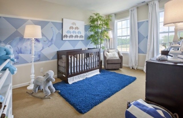 baby værelse design idé dreng creme blå kombination væg dekoration elefant tema