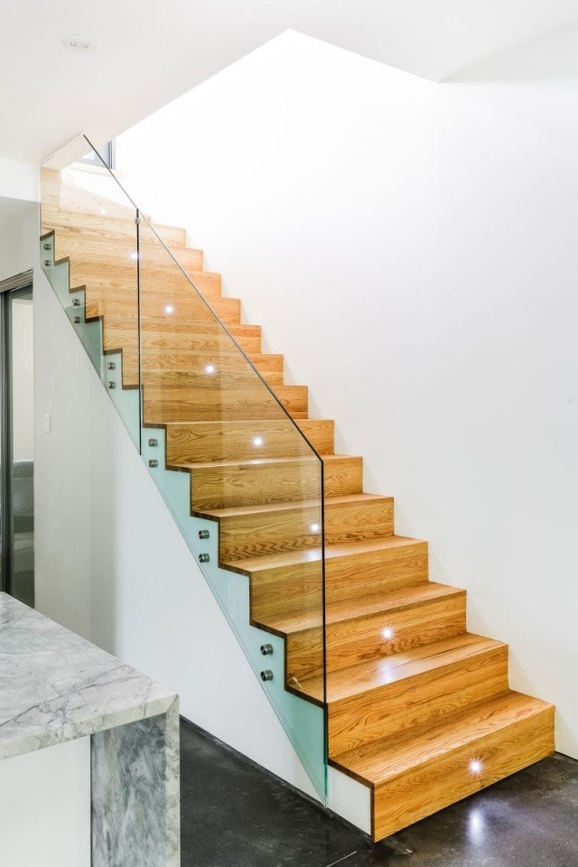 Moderne interiør trappe levende ideer træ trin glas