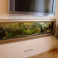 Vestavěné akvárium v ​​dřevěné bagetě