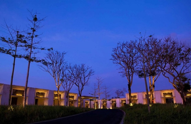 Alila ferie villaer Bali natbelysning landskab