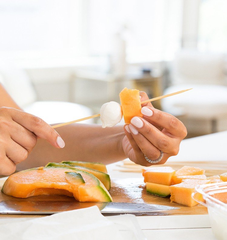 Antipasti-lav-selv-opskrifter-papaya-mozzarella