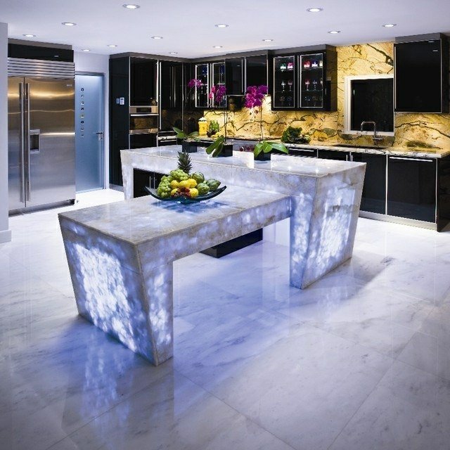 Bordplade køkken lavet af beton moderne stilfuld LED belysning