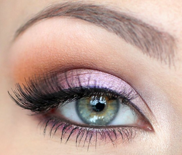 grønbrune øjne farve pink øjenskygge vipper let påføres