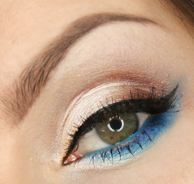 Sommer make -up trends anvender pink turkisblå øjenskygge grønne øjne eyeliner