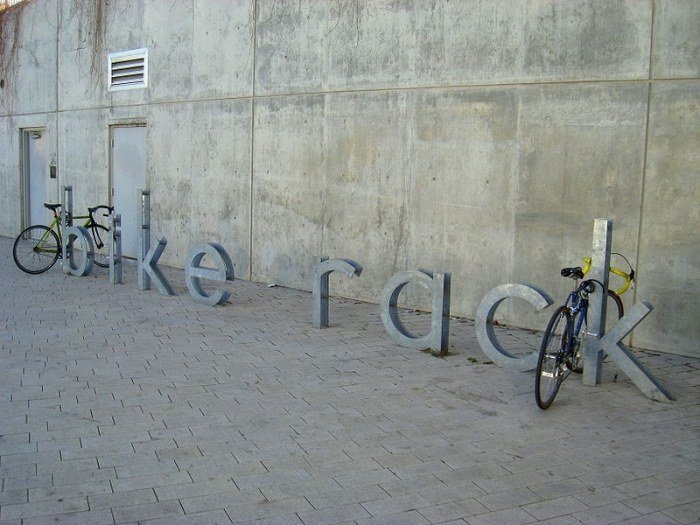 Cykelstativdesign Salt Lake City Public Library Typografiske elementer