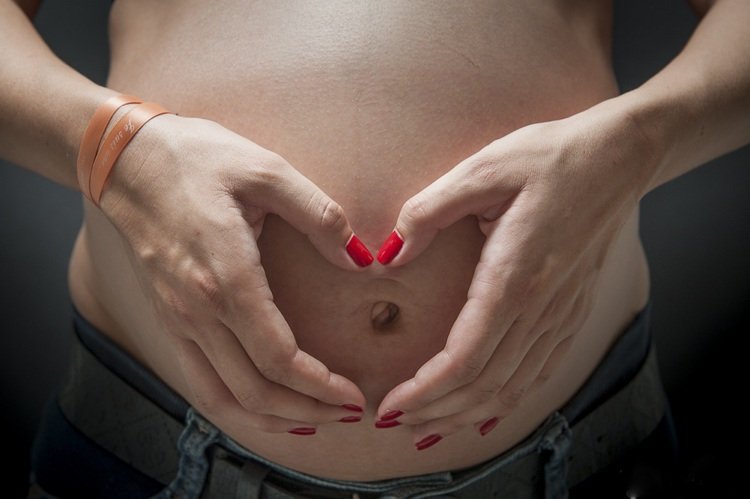 Lav selv babybump-fotos-graviditetsbilleder-ideer-tips-emner-æstetisk