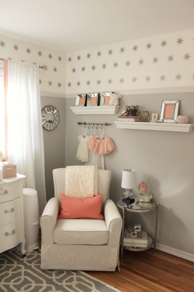dekorere ideer baby værelse grå lyserød hvid stjerne væg