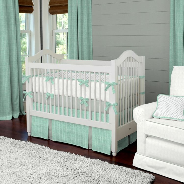 baby værelse mintgrå sengelinned sløjfe gardiner uigennemsigtig