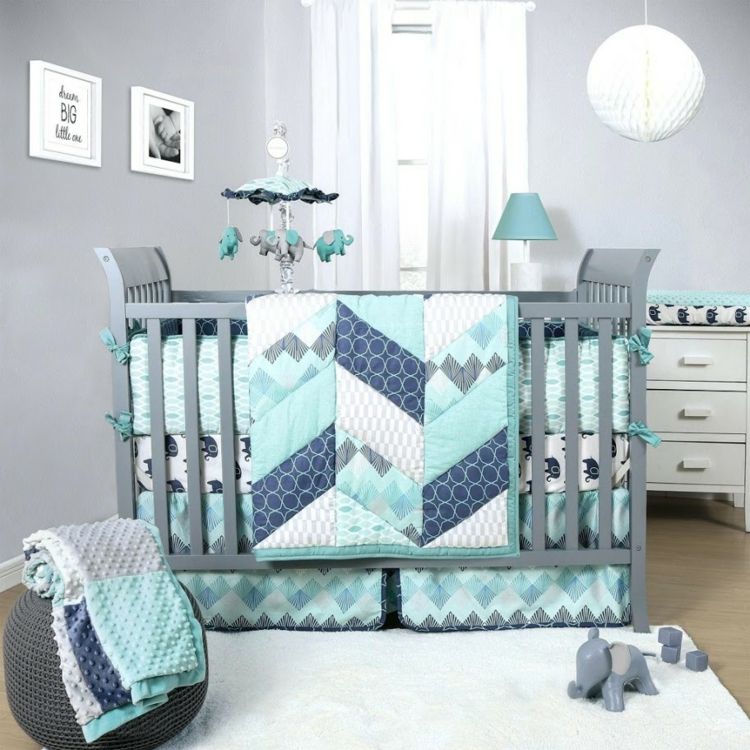 baby værelse dreng mint grå blå hvidt tæppe vægmaling