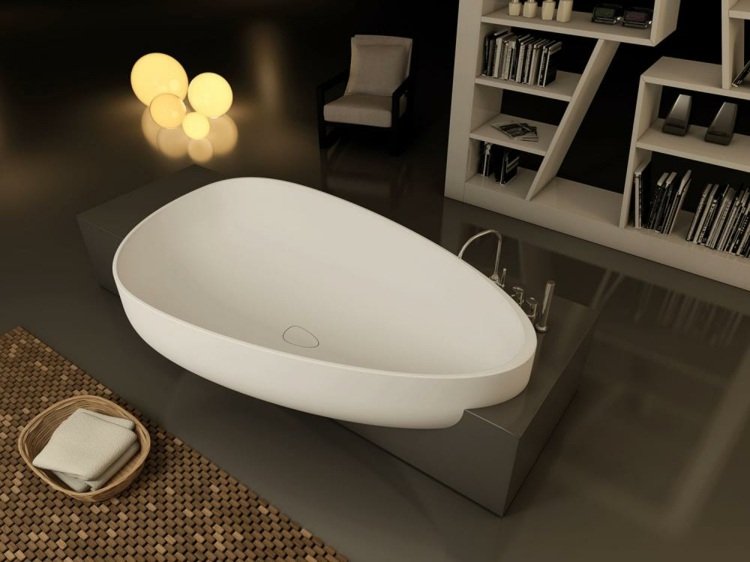 Badekar-badeværelse-indbygget-i-hvid-oval-form-piedestal-sort-fin-beton-Beyond-Bath-Glass1989