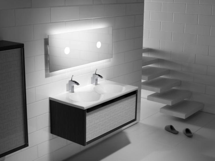 badeværelse-spejl-roca-dobbelt-håndvaske-forfængelighed-trapper-moderne-design