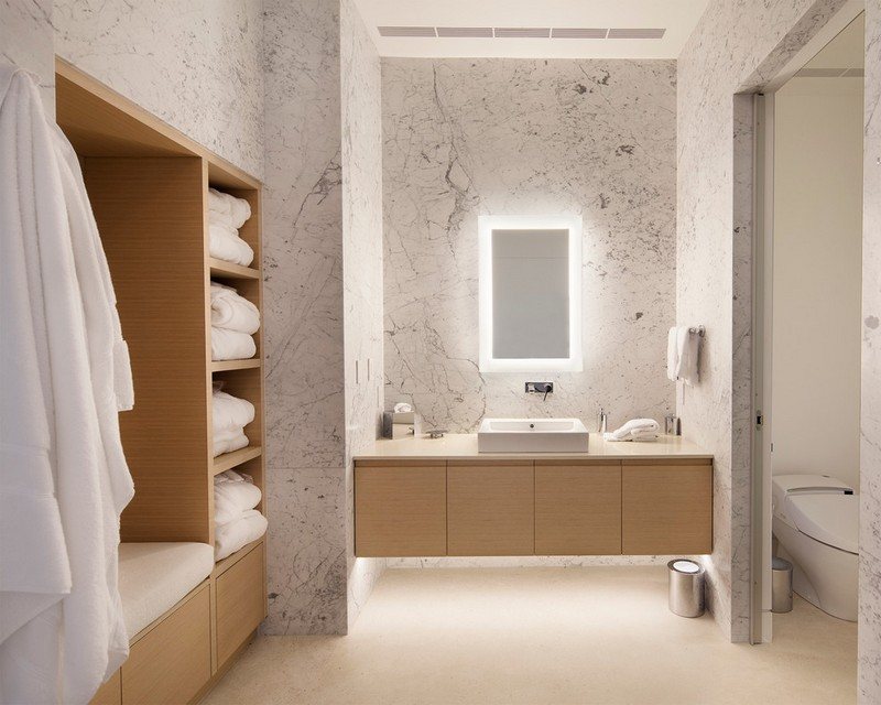 Badeværelse spejl-belysning-marmor-væg fliser-ideer-moderne-væg hylder