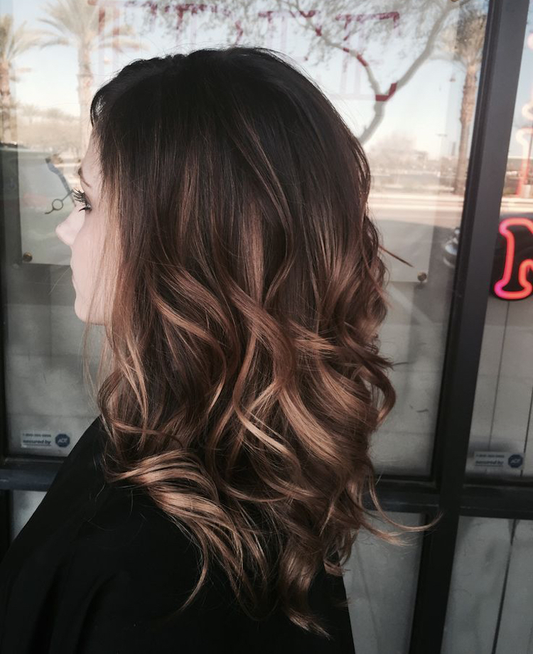 balayage-blond-brun-brunette-karamel