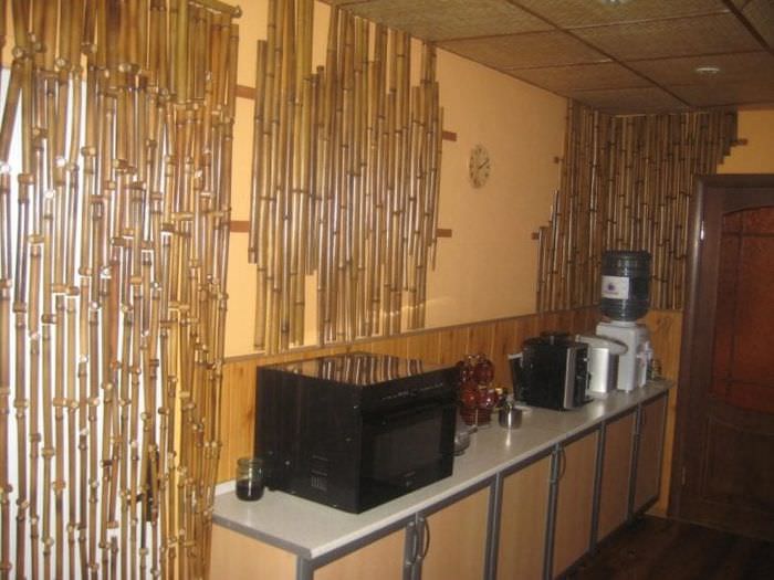 tapeta s bambusom v kuchynskom štýle