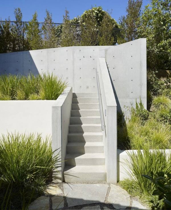 Have Moderne træhus Los Angeles betontrapper
