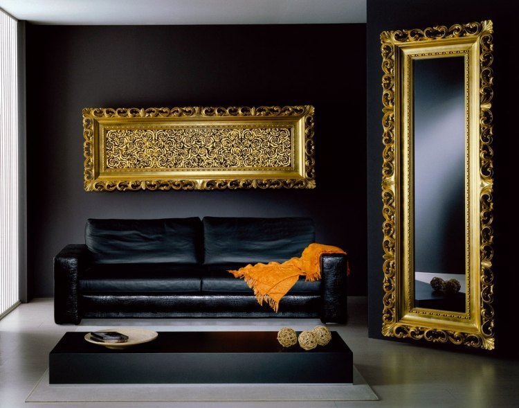 barok-møbler-moderne-spejl-guld-sort-væg maling-lædersofa