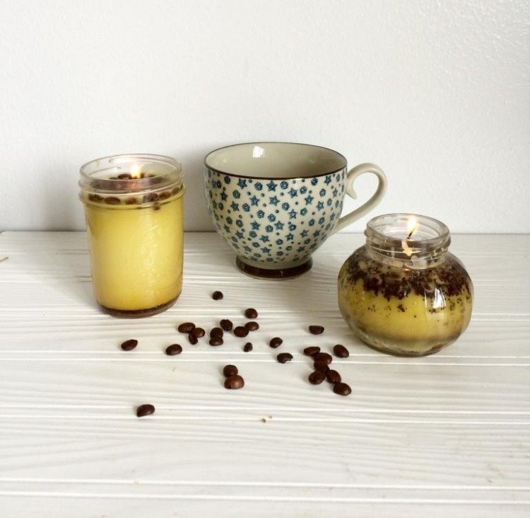 Håndværk ideer med kaffebønner -stearinlys-instruktioner-voks-gul-tekop-vintage