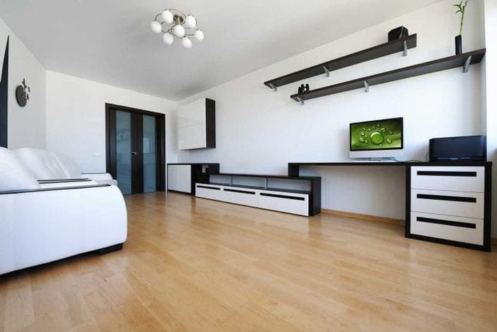 ljusvita möbler i lägenhetsdesign