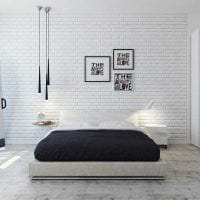 جدران بيضاء في ديكور غرفة المعيشة بأسلوب الصورة الاسكندنافية