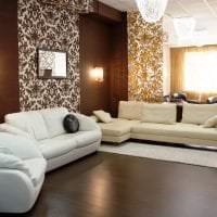 lys sofa i utformingen av korridorbildet