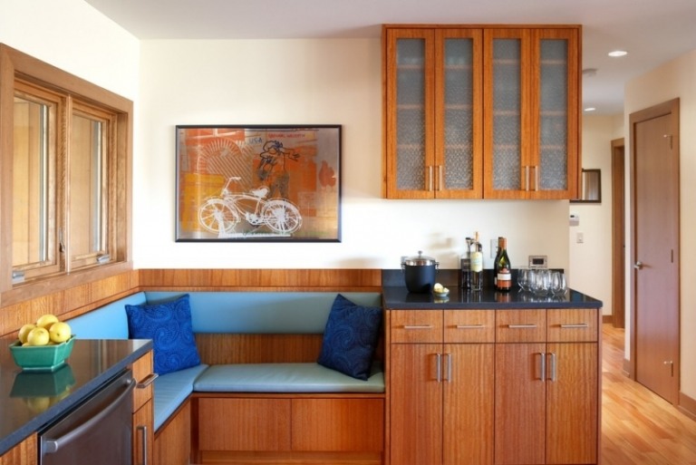Billeder-køkken-træfronter-landhus stil-ideer-glasdøre