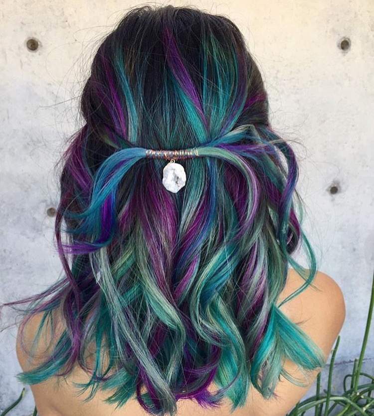 blå hår ocean hårfarver trend lilla striber grøn