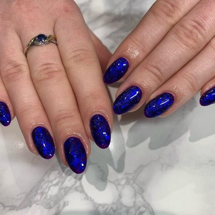 Neglelak Farver Trend Classic Blue Nails Negletrender 2021
