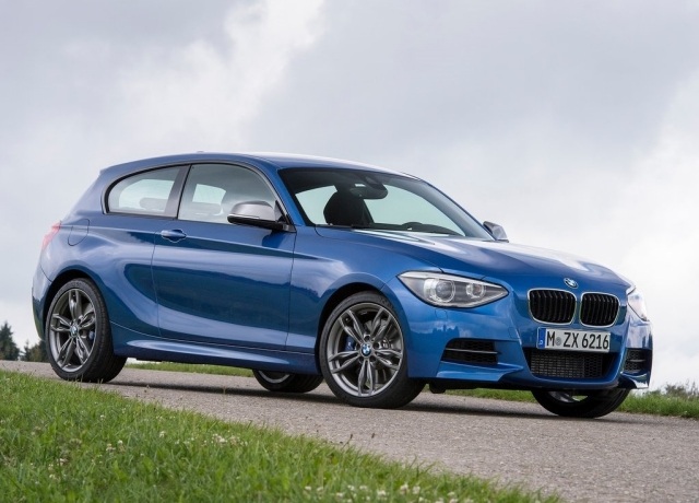 BMW M135i 2013 sporty look med blå præstationer